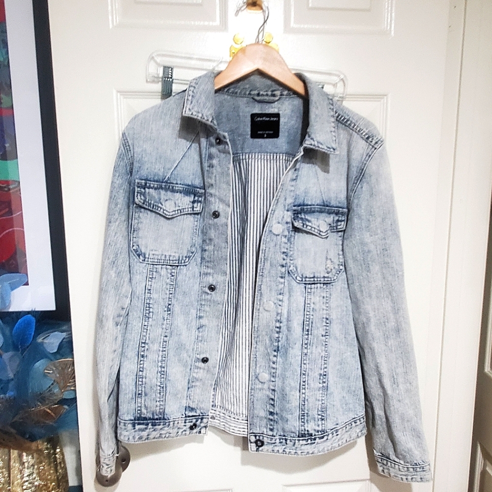 Vintage Calvin Klein Woman's Oversized Jean Denim Jacket With Striped Lining EUC